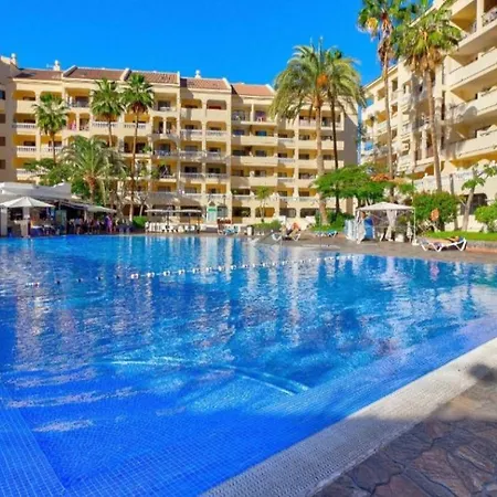 Luna Castle Harbour Apartment *